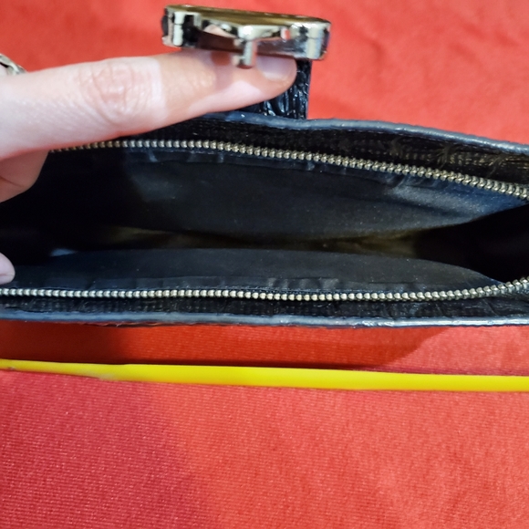 Guess Croc Wristlet - Picture 3 of 7